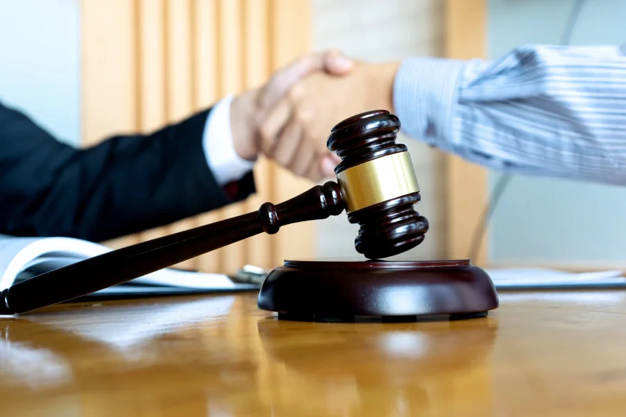 6 Tips For Choosing The Right Personal Injury And Employment Lawyer Employment Lawyer